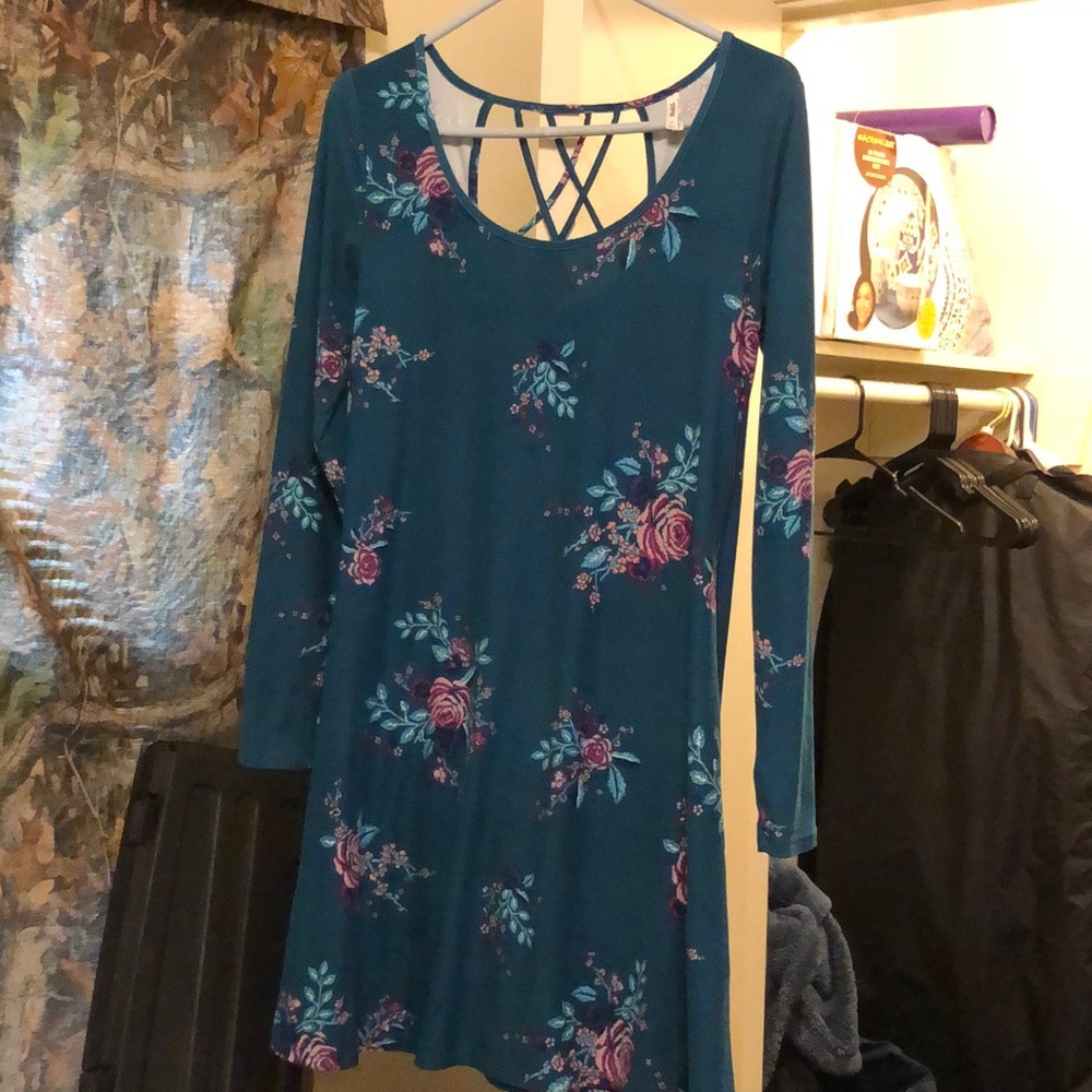 Juniors long sleeve mini dress